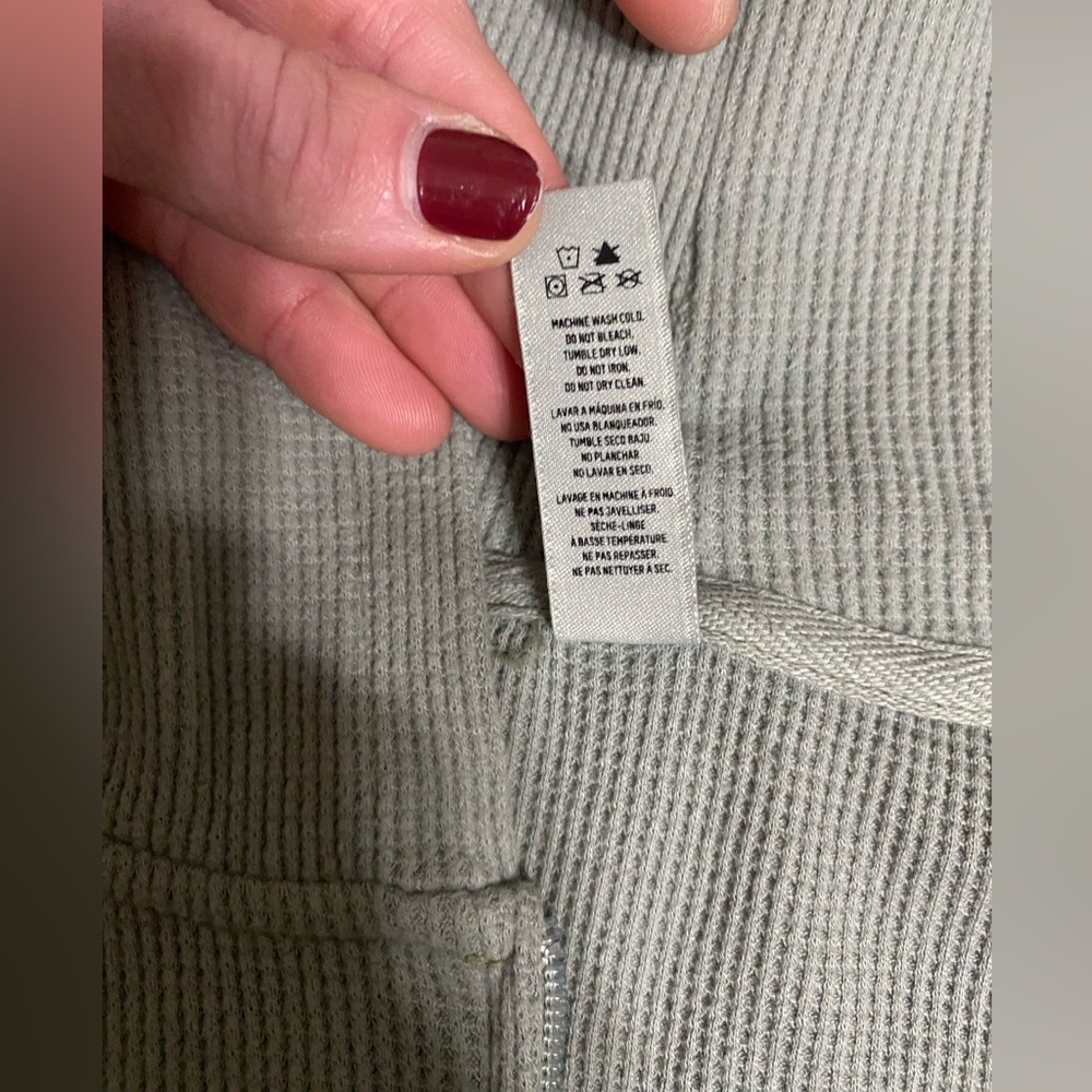 SKIMS WAFFLE ZIP UP HOODIE MINERAL SAGE WOMENS SIZE SMALL - Picture 15 of 17